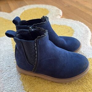 Tucker + Tate (Nordstrom) Toddler Girls Scalloped Navy Blue Chelsea Boot 8M
